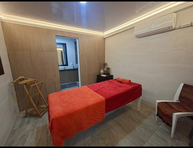 21 BEDROOM GUEST HOUSE FOR SALE IN THREE RIVERS